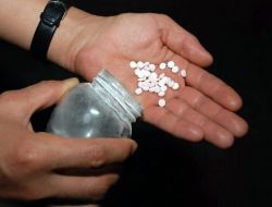 Otomobilin İçindeki Tuzlukta...