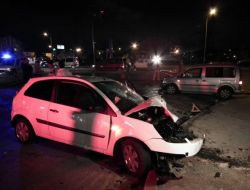 Aşırı Sürat Ve Işık İhlali Kazaya Sebep Oldu