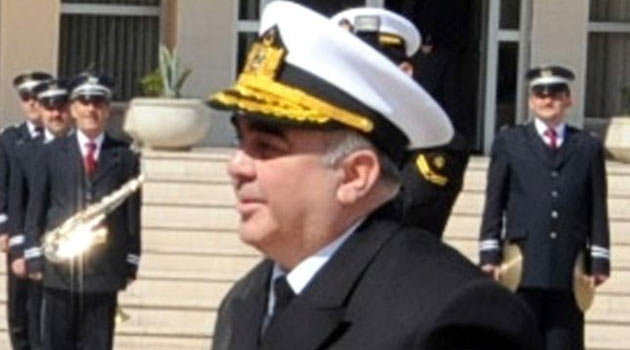 Koramiral Cora'ya yakalama kararı