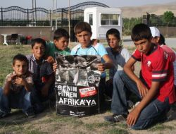 Sevgi Evleri'ndeki Çocuklar Harçlıklarını Afrika'ya Gönderdi