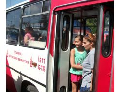 Kadıköy’de ‘Şort’ Eylemine 15 Kişi Katıldı