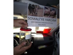 Araçlarına Somali İçin Yardım Kutusu Koydular