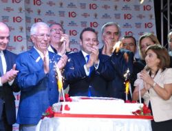 Bağış: Ab Büyük Düşünmeli, Türkiye'nin Önündeki Siyasi Engelleri Kaldırmalıdır