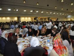 Ak Partililer 10.Kuruluşunda İftarda Buluştu