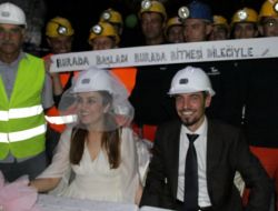 Maden Mühendisi, Yerin 90 Metre Altında Dünya Evine Girdi