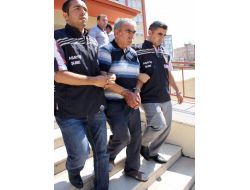 Kaza Yerine Çağırdığı Araca, Çarptığı Yaralı Yerine Motorunu Yükleyip Kaçtı