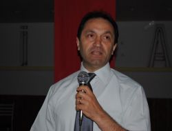 Özçatalbaş: Somali'ye Yardımlar Zamanında Gitmezse 30 Bin Çocuk Daha Ölebilir