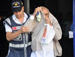 Önce Kartvizit Hazırladı Ardından Vatandaşı Dolandırdı