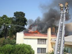 İlkokulda Çıkan Yangın Korkuttu