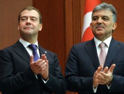 CUMHURBAŞKANI GÜL,RUSYA’YA GELİYOR..