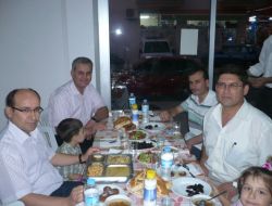 Menderesli İşadamları Her Gün 500 Kişiyle İftar Yapıyor