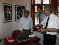 Milletvekili Ünüvar, Kitabını Karacaoğlan Kütüphanesinde İmzalayacak