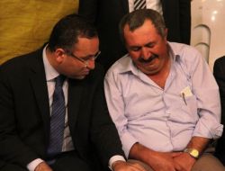 Bozdağ, Şehit Uzman Çavuş’un Baba Evine Taziyede Bulundu