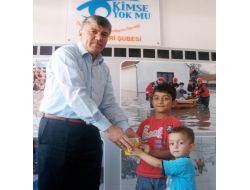 En Sevdikleri Oyuncakları Satarak Parasını Somali’ye Gönderdiler