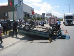 Hurdaya Dönen Araçtan İki Kardeş Sağ Çıktı