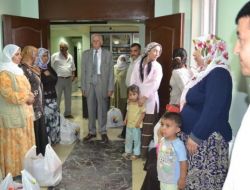 Batso, Yardım Paketlerini Dağıttı