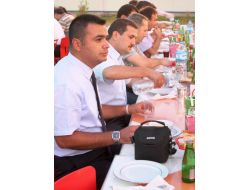 Karegder, Okul Müdürü Ve Yardımcılarına İftar Verdi