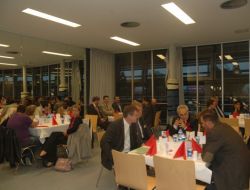 Almanlar, Artık İftar Sofralarına Ev Sahipliği Yapıyor