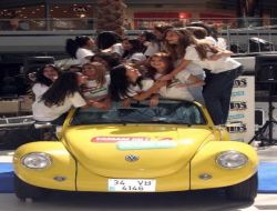 Bir Vosvos'a 4 Dakikada En Çok Kaç Kişi Biner?