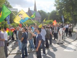 Pkk Sempatizanları Gösteri Düzenledi