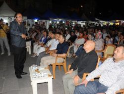 "Kahramanlar Kurtlar Vadisinden Değil Kitap Kutlarından Çıkar"