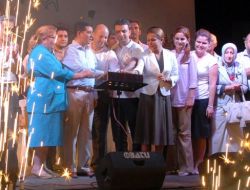 Antalya'da İlk Doğalgaz Kepez'in 5 Mahallesine Verildi