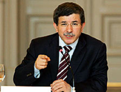 Davutoğlu: Sessiz kalamayız
