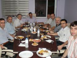 Arsiad'ın İftar Yemeği, Dernek Üyeleriyle İlçe Yönetimini Buluşturdu