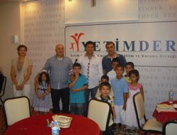 İzzet Yıldızhan, Yetim Çocuklarla İftar Yaptı!