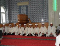 Kur'an Ayında Hıfzını Tamamlayan Kur'an Bülbülleri İcazetlerini Aldı