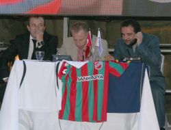 Somali İçin Canlı Yayında Yardım Toplandı