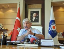 Antalya'da Toplu Ulaşım Felç Oldu, Akaydın Sürücüleri Suçladı