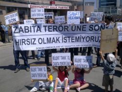 İşportacılar, Chp’li Belediyeyi Kılıçdaroğlu’na Şikayet Etti