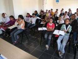 Erzurum Büyükşehir Belediyesi, Afgan Uyruklu 6 Aileye Ev Tahsis Etti