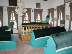 Üftade Hazretleri Türbesi'ne Ziyaretçi Akını