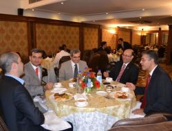 Hindistan’daki Türkler İftarda Bir Araya Geldi