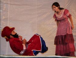 Develi’de Kültürel Etkinlikler Hacivat-karagöz Oyunlarıyla Sürüyor