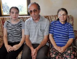 Sınava Emanet Kitapla Hazırlanan Menekşe, Edebiyat Öğretmenliği'ne Yerleşti