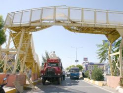 Tpao Aracı Üst Geçide Çarptı