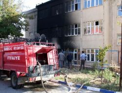 Ulukışla Lisesi'nde Korkutan Yangın