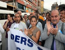 Beden Eğitimi Öğretmenlerinden Düdüklü Protesto