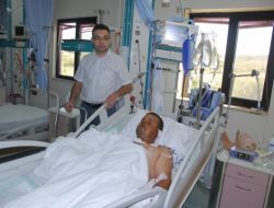 Omuzundan Kopan Kolu Başarılı Ameliyatla Yerine Dikildi