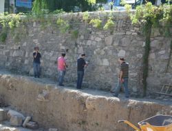 Arkeolojik Kazıda El Bombası Bulundu