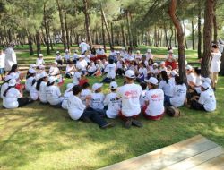 Yaşayarak Öğrenme Merkezinde Her Hafta 125 Öğrenciye Eğitim Veriliyor