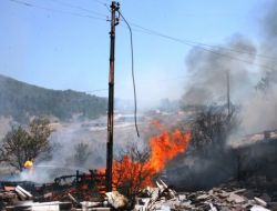 Kibritle Oynayan Çocuklar Mermer Atölyesini Kül Etti