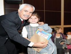 Nilüferli Çocuklar, 'her Çocuğa Bir Kitap' Projesiyle Kitapla Buluştu
