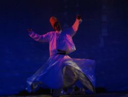 Semazen Gösterileri Gönülleri Mest Etti