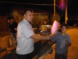 Edremitli Çocukların Kadir Gecesi Sevinci