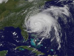 Irene Kasırgası, Abd’yi Vurmaya Başladı