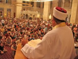 Kadir Gecesinde Camiler Doldu Taştı